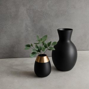 black vase